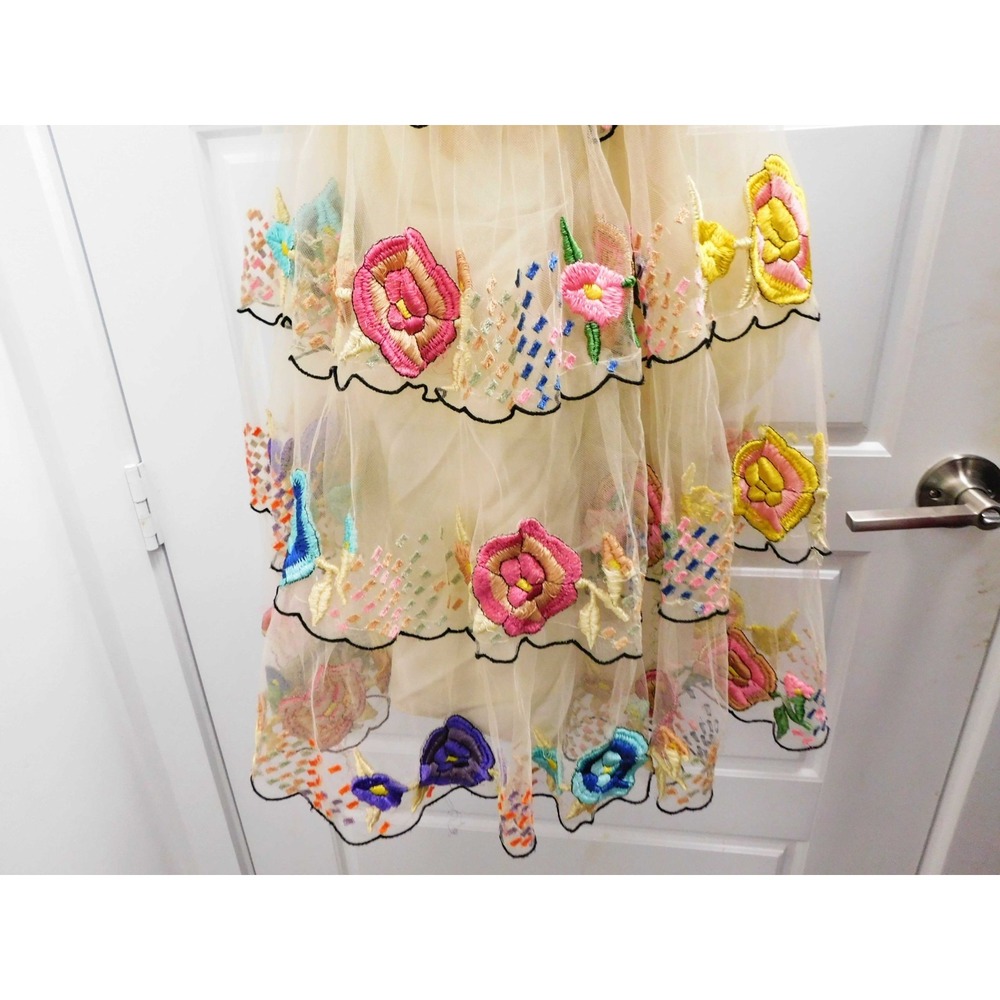 FREE PEOPLE RAMBLING ROSE DRESS EMBROIDERED ROSES IVORY TULLE SIZE 8 $350 - Picture 4 of 8